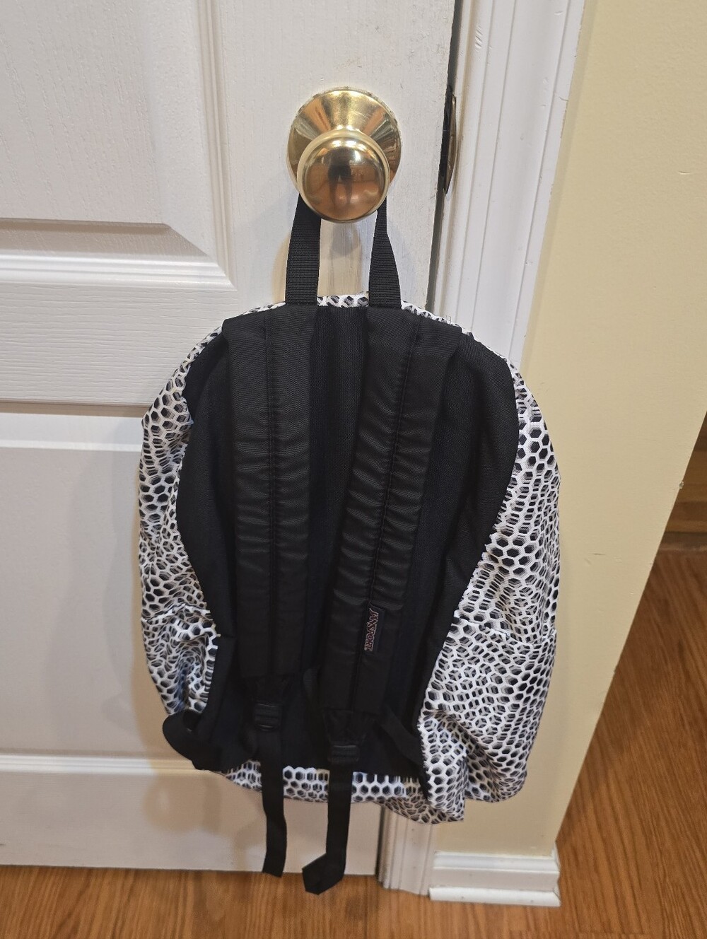 New JanSport Unisex SuperBreak Backpack Black/White Urban Optical Colorway - Picture 3 of 8